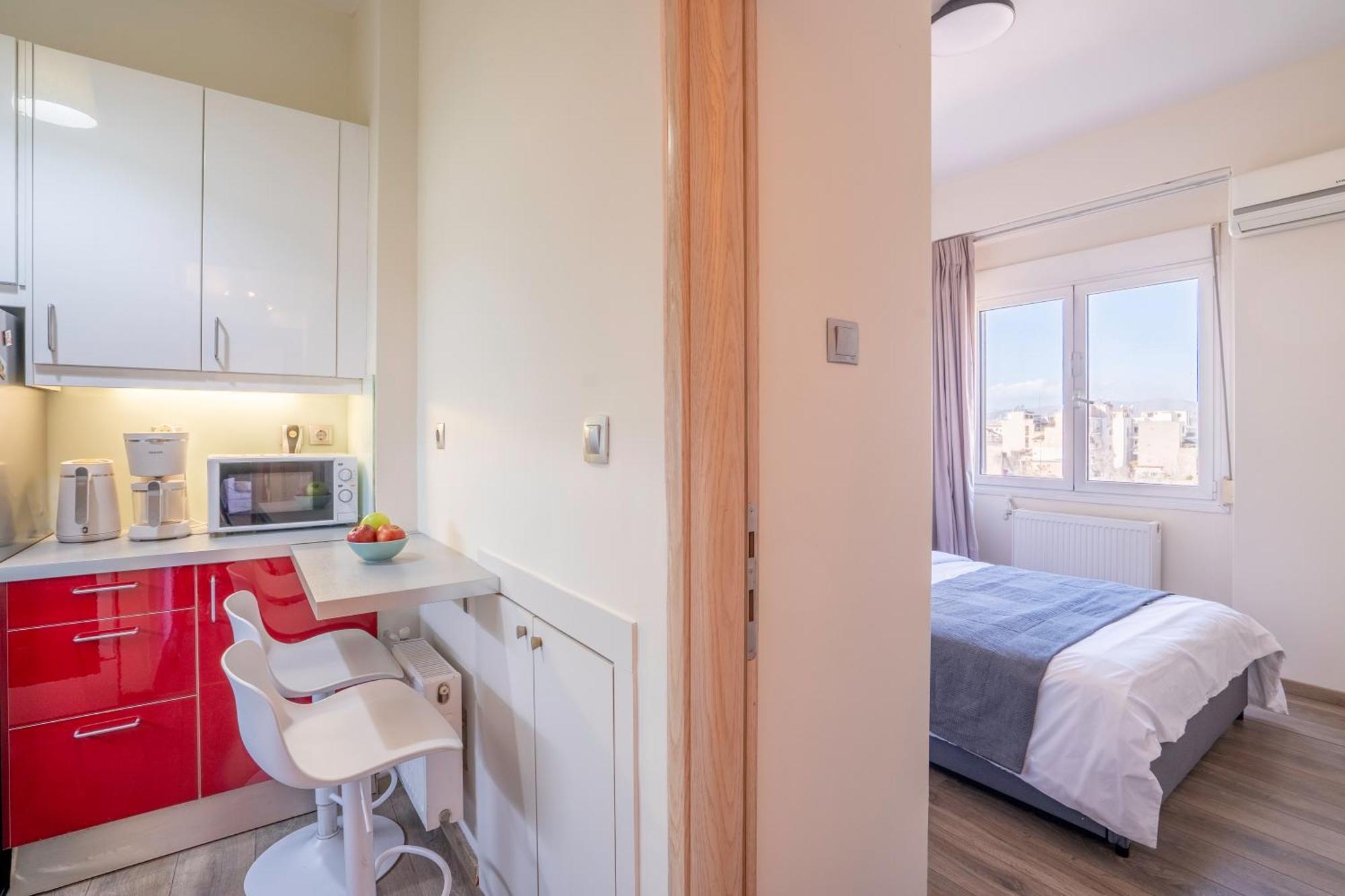 City Oasis: Newly Renovated 2Br Apt In City Center Athen Eksteriør billede